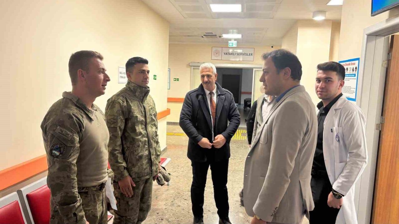 Aydıntepe Kaymakamı Ertuğrul Bayram, Halk Eğitimi Merkezi kursiyerlerini ve İlçe