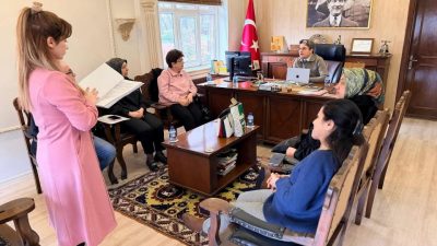 Kemaliye’nin coğrafi işaretli Gazenne kumaşı, modern dokunuşlarla yeniden hayat buluyor.