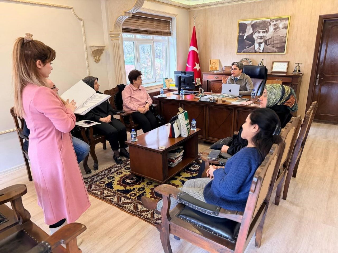 Kemaliye’nin coğrafi işaretli Gazenne kumaşı, modern dokunuşlarla yeniden hayat buluyor.