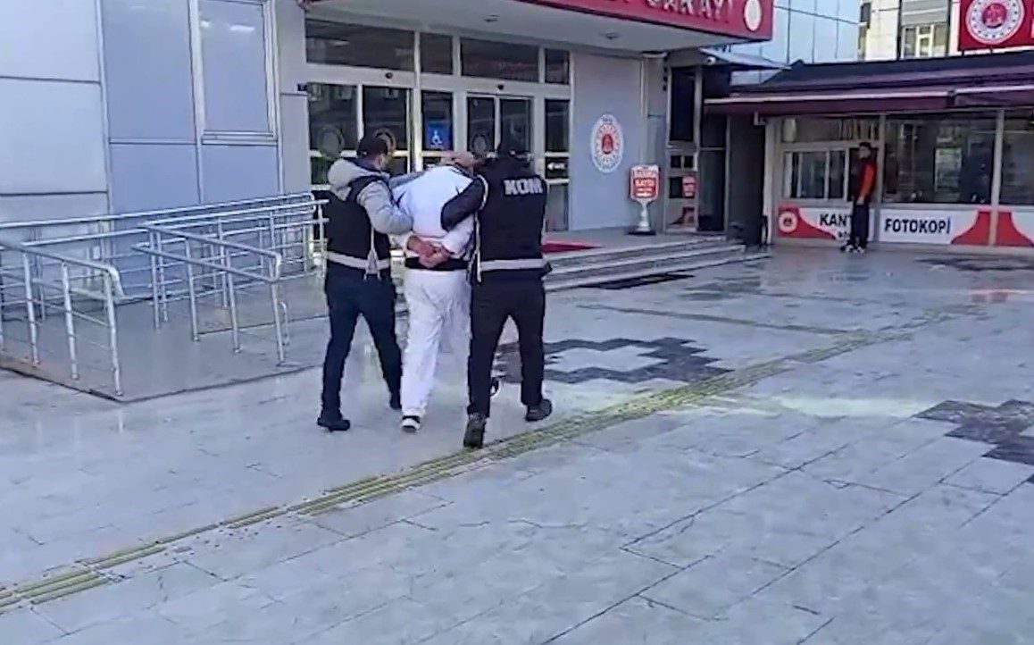 Ordu’da çeşitli suçlara karışan ve ‘kırmızı bülten’ ile aranan zanlı,