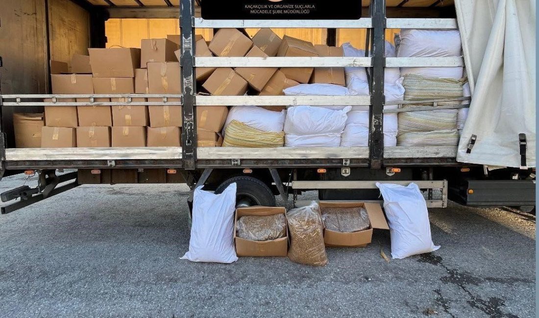 Kocaeli’de yaklaşan yılbaşı öncesi denetimlerini sıkılaştıran polis ekipleri tarafından düzenlenen