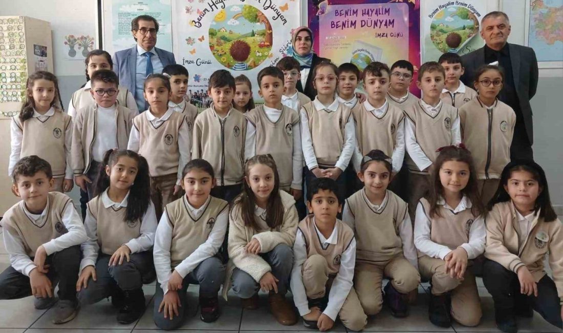 Kültür Kurumu İlkokulu 2/C sınıfı öğrencileri, küçük yaşlarına rağmen örnek