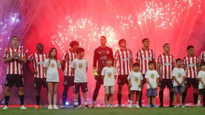 Galatasaray’ın eski kalecisi ve kaptanı Fernando Muslera’nın formasını giydiği Estudiantes,