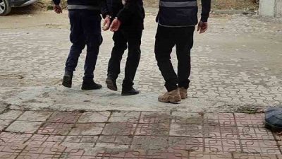 Kastamonu’da çocuklara sigara sattığı iddia edilen büfe işletmecisi kendisiyle tartışan