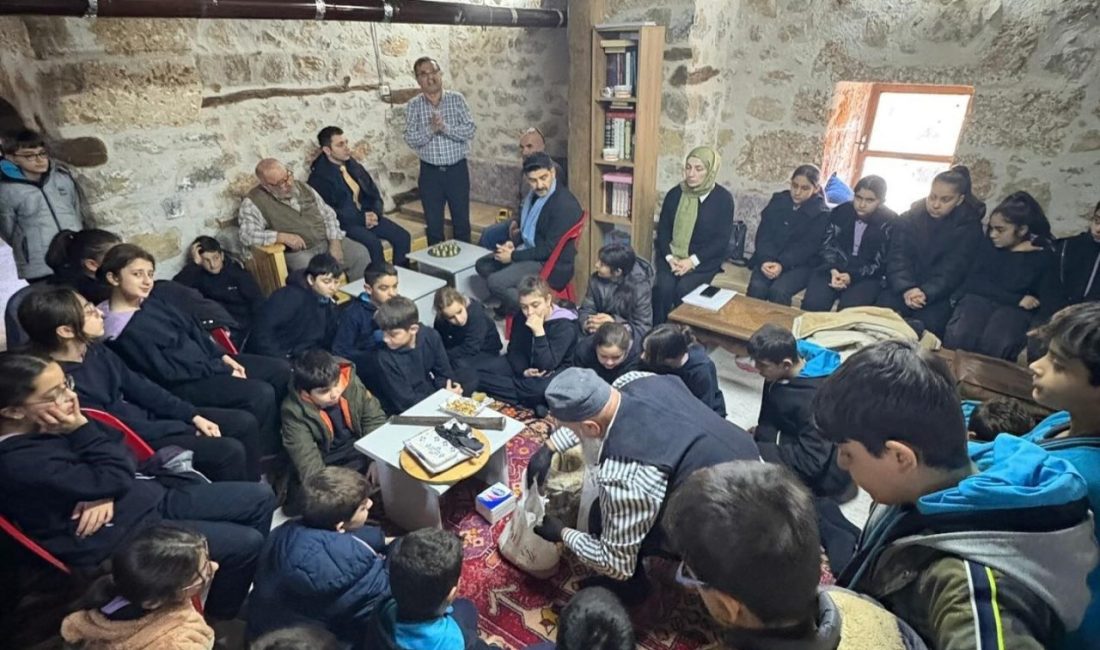 Kemaliye Kaymakamlığı koordinesinde, İlçe Millî Eğitim Müdürlüğü aracılığıyla yürütülen Okullarda