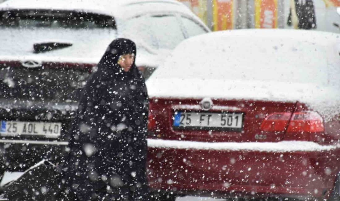 Sabah saatlerinde güneşli havanın hakim olduğu Oltu ilçe merkezinde, öğle