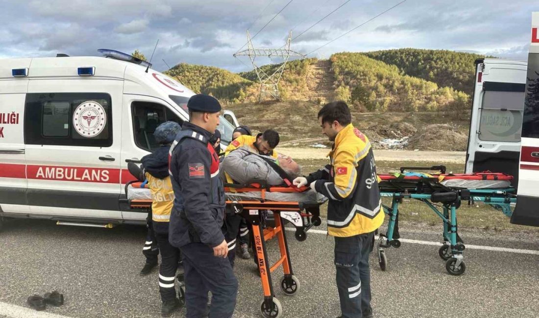 Kastamonu’da 1 kişinin hayatını kaybettiği trafik kazasında yaralanan kamyonet sürücüsü,