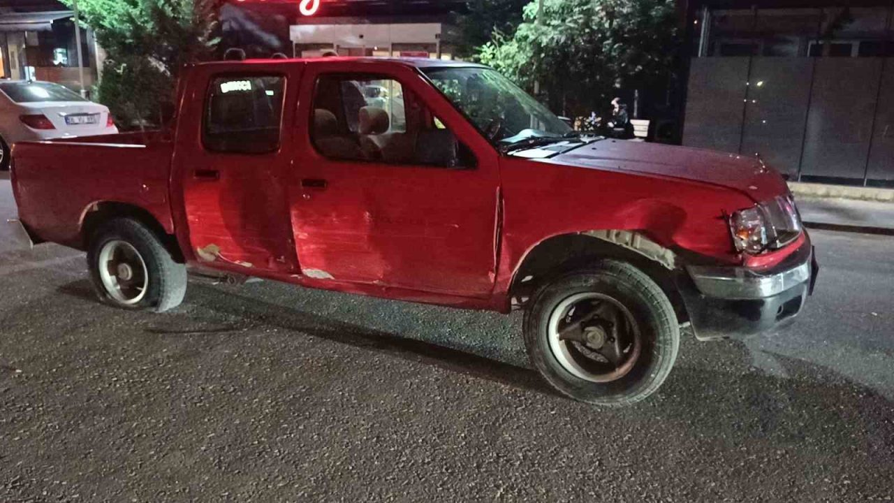 Ordu’da, uygulama noktasında polis ekiplerinin ’dur’ ihtarına uymayarak kaçan kamyonet