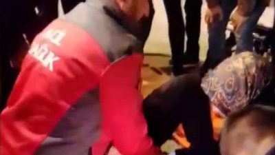 Erzincan 13 Şubat Caddesi’nde otomobil ile motosikletin çarpıştığı kazada motosiklet