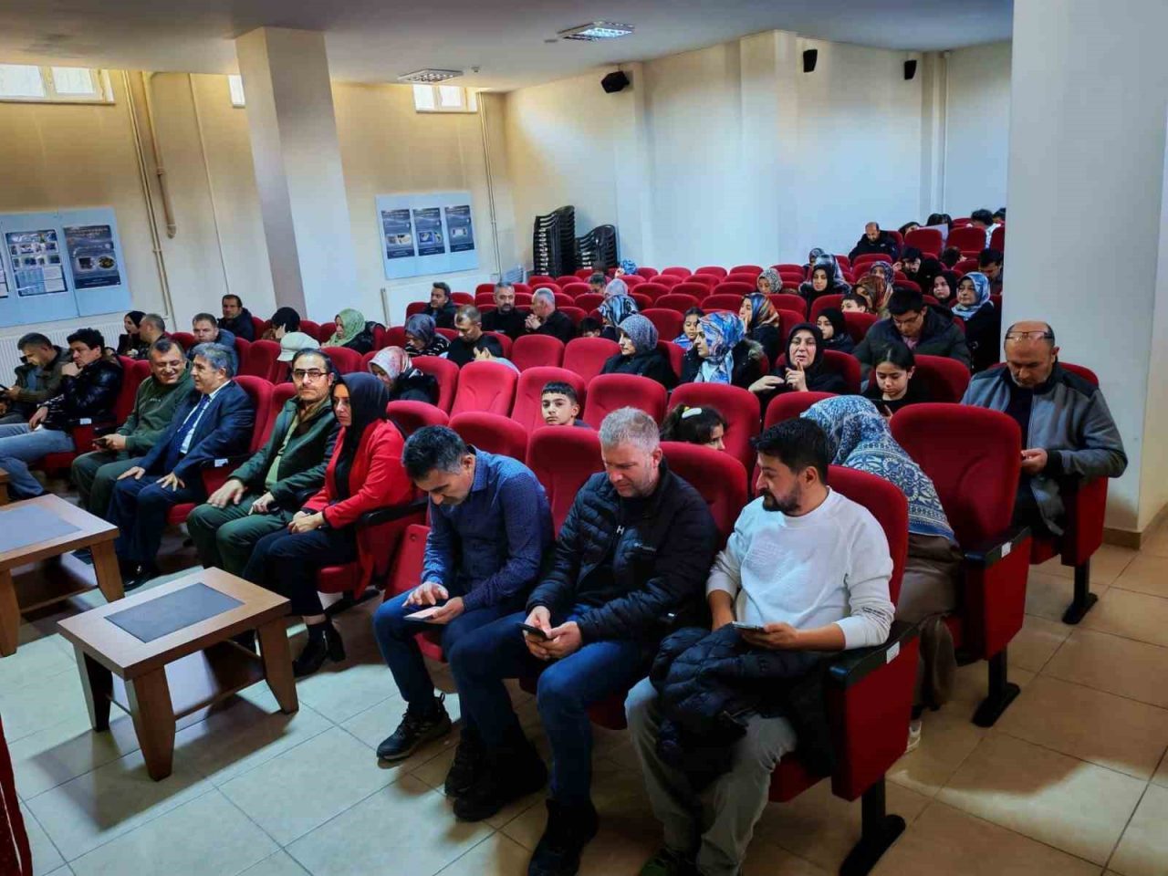 Palandöken Remzi Sakaoğlu Bilim ve Sanat Merkezinde ‘Özel yeteneklilerde kariyer