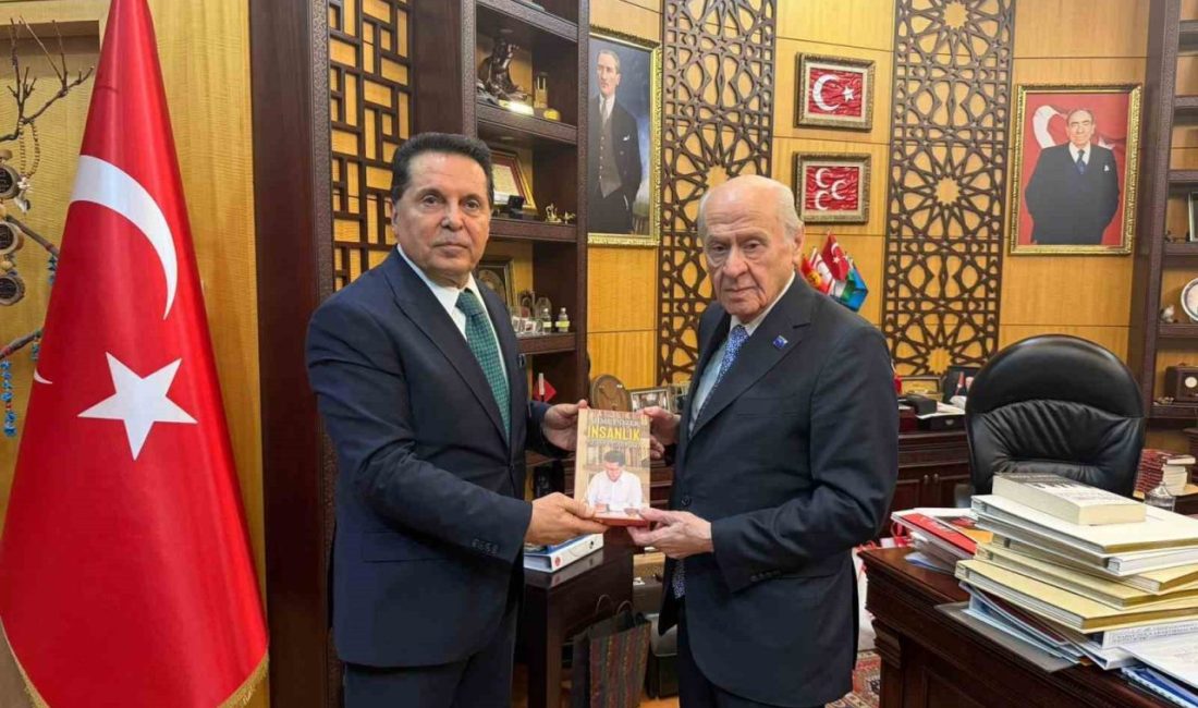 Görevden alınan Esenyurt Belediye Başkanı Ahmet Özer, Milliyetçi Hareket Partisi