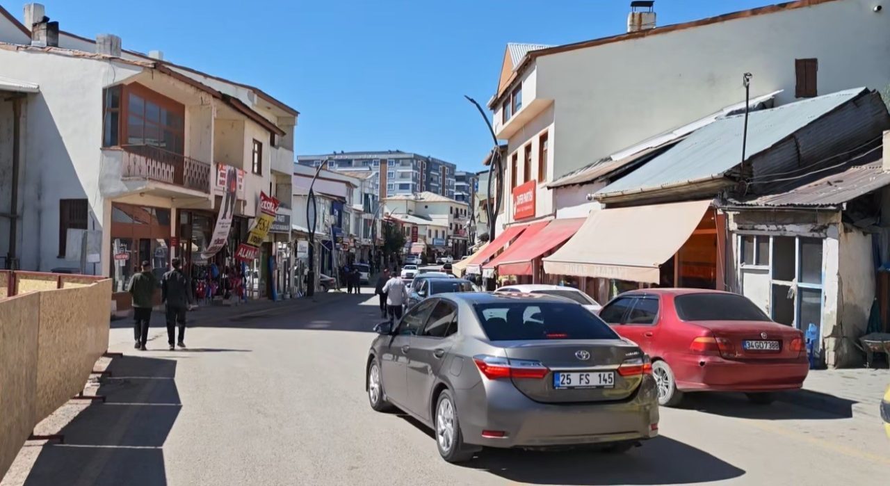 Merkez üssü Tunceli’nin Pülümür ilçesi olan 4.2 büyüklüğünde deprem Erzincan’ın