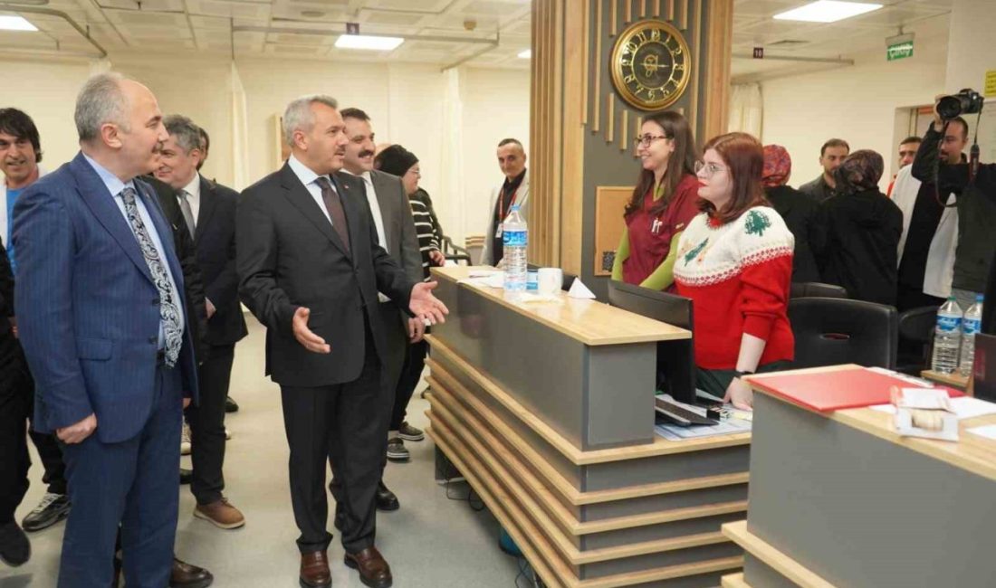 Rize Valisi İhsan Selim Baydaş ve Rize Belediye Başkanı Rahmi