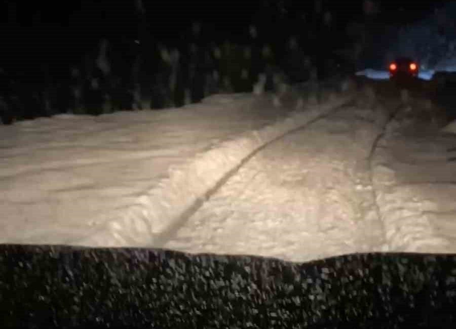 Rize’de geç gelen kar yağışı yüksek kesimlerde etkili olmaya başladı.