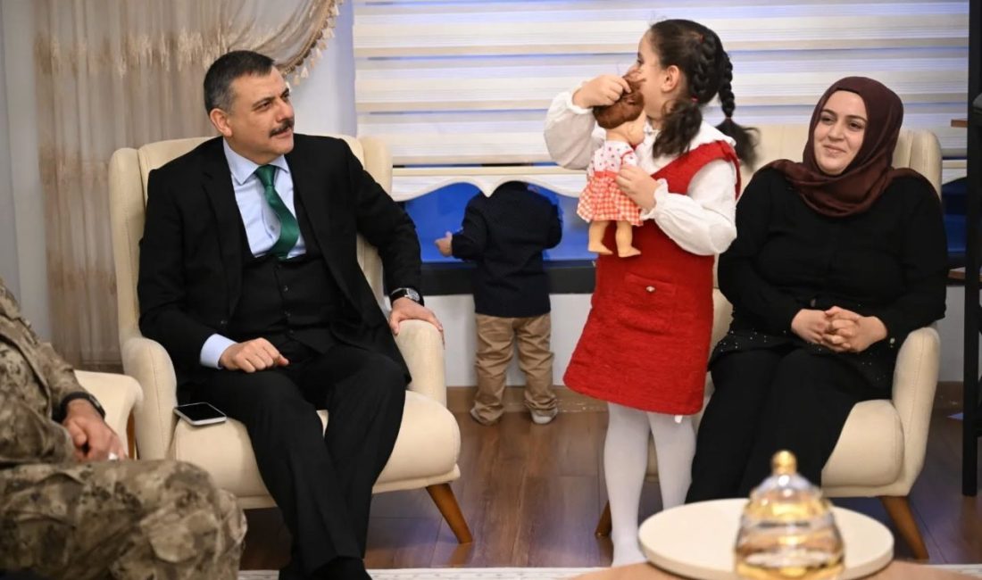 Erzurum Valisi Mustafa Çiftçi, yılında Bitlis’te şehit olan Polis Memuru