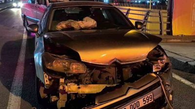 Erzurum’da üç aracın karıştığı zincirleme trafik kazasında trafiği durma noktasına