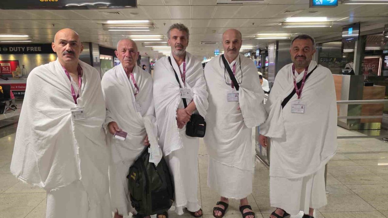 Trabzon’un Hayrat ilçesinde “Gönlüm Kabe Projesi” kapsamında şehit yakınları ve