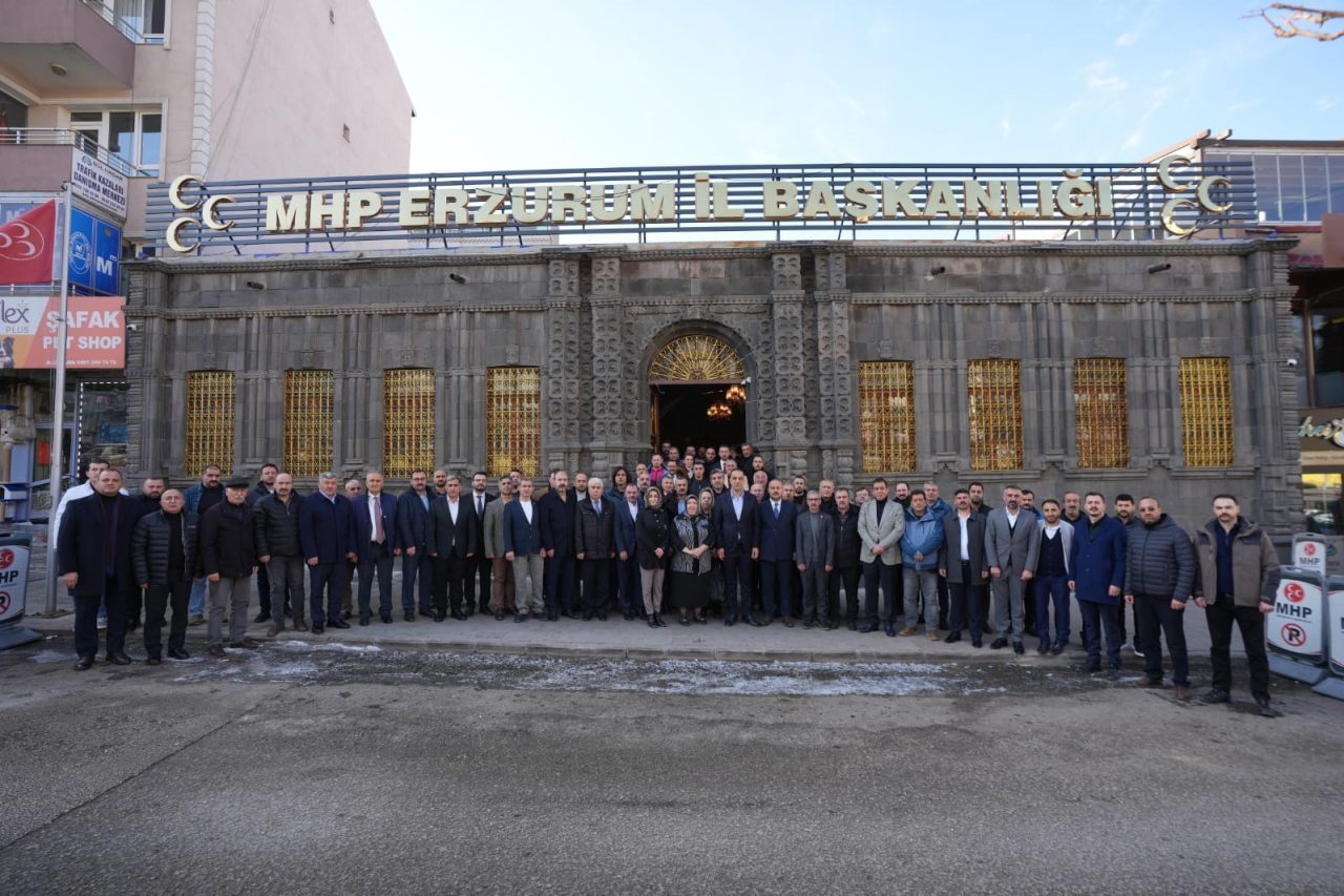 Milliyetçi Hareket Partisi (MHP) Erzurum İl Başkanlığı, sendika temsilcilerini kahvaltı