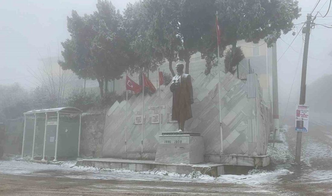 Balıkesir’in Sındırgı ilçesine bağlı Kertil Kırsal Mahallesi’nde etkili olan kar