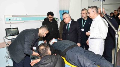 Sivas Valisi Yılmaz Şimşek, sabah saatlerinde merkeze bağlı Alahacı köyü