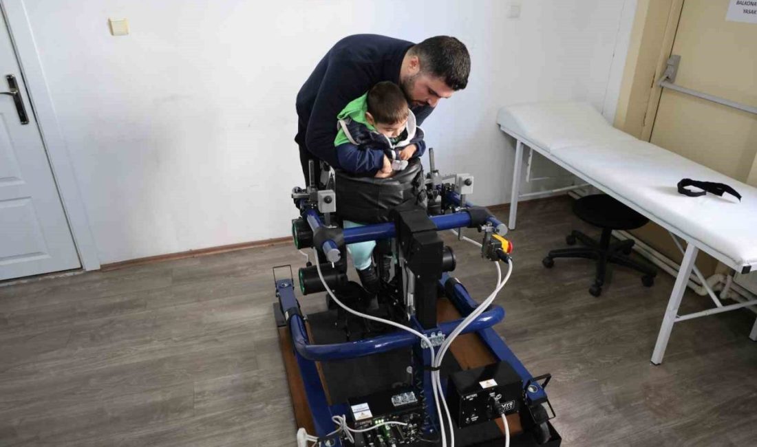 Sivas’ın ilk ve tek mobil yürüme robotu, yürüme engeli bulunan