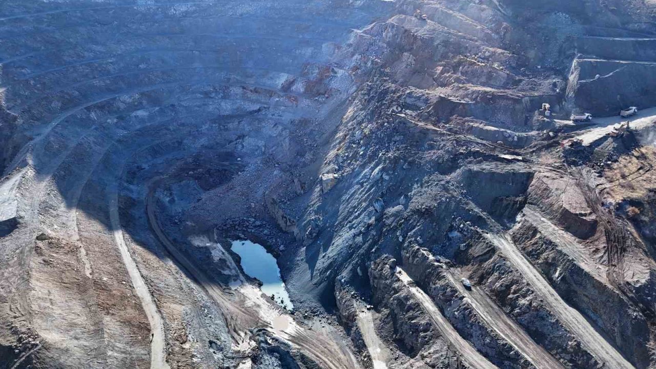 Sivas’ın Divriği ilçesinde Fimar Madencilik’e ait demir madeninde meydana gelen