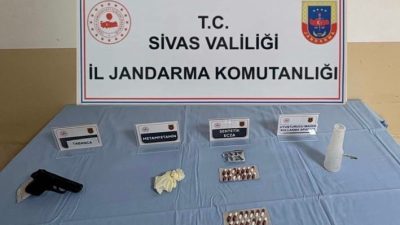 Sivas’ta 2 ayrı iş yerinde yapılan aramalarda uyuşturucu madde ele