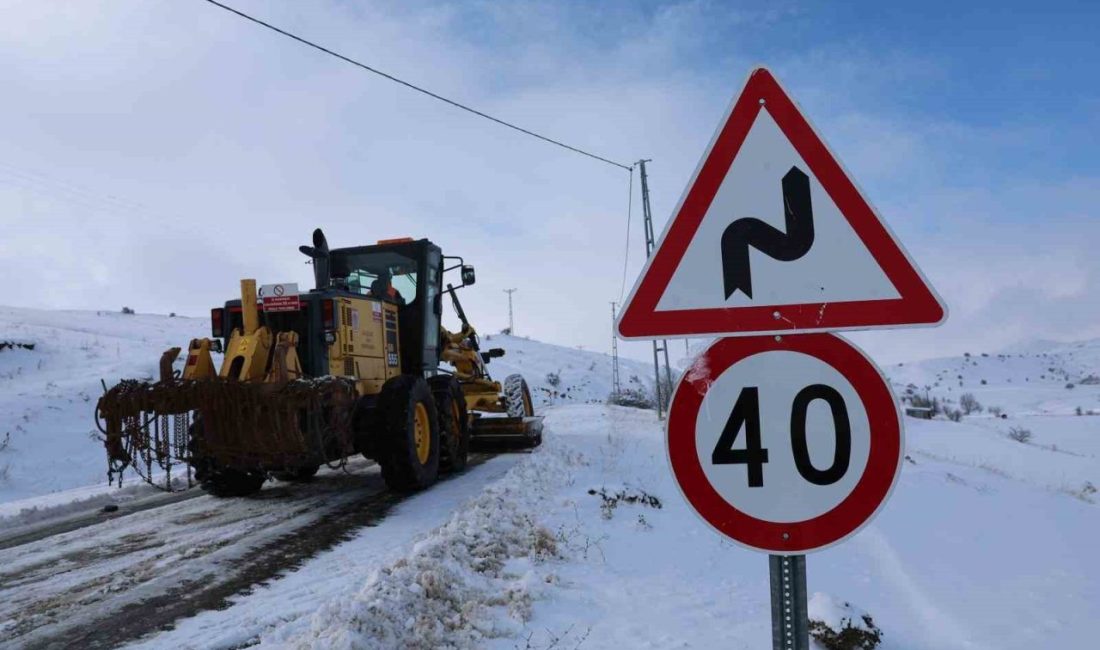 Sivas’ta gece saatlerinde etkili olan kar yağışı sonrası ulaşımda aksamalar