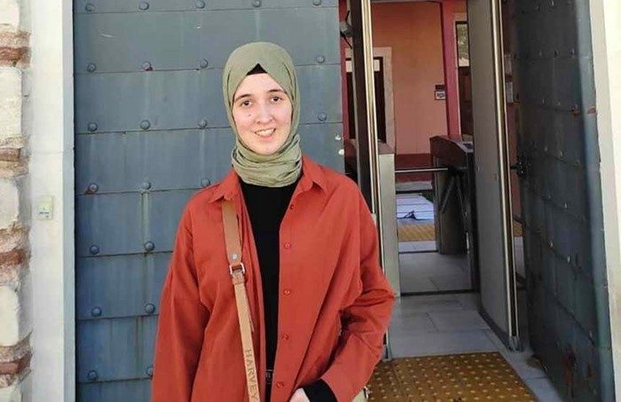 Zonguldak’ta polis memurunun 18 yaşındaki kızı, banyodaki şofbenden sızan gazdan