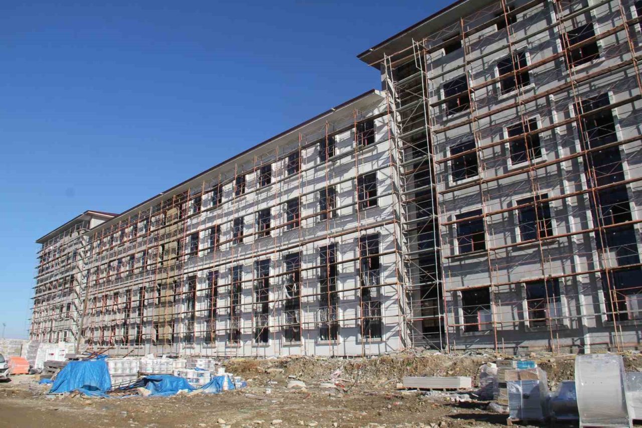 Yaklaşık 1 milyar TL’lik yatırım bütçesiyle kentin en büyük projelerinden