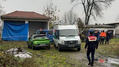 Zonguldak’ın Devrek ilçesinde kasaplık yapan bir kişi, kendisine ait tavuk