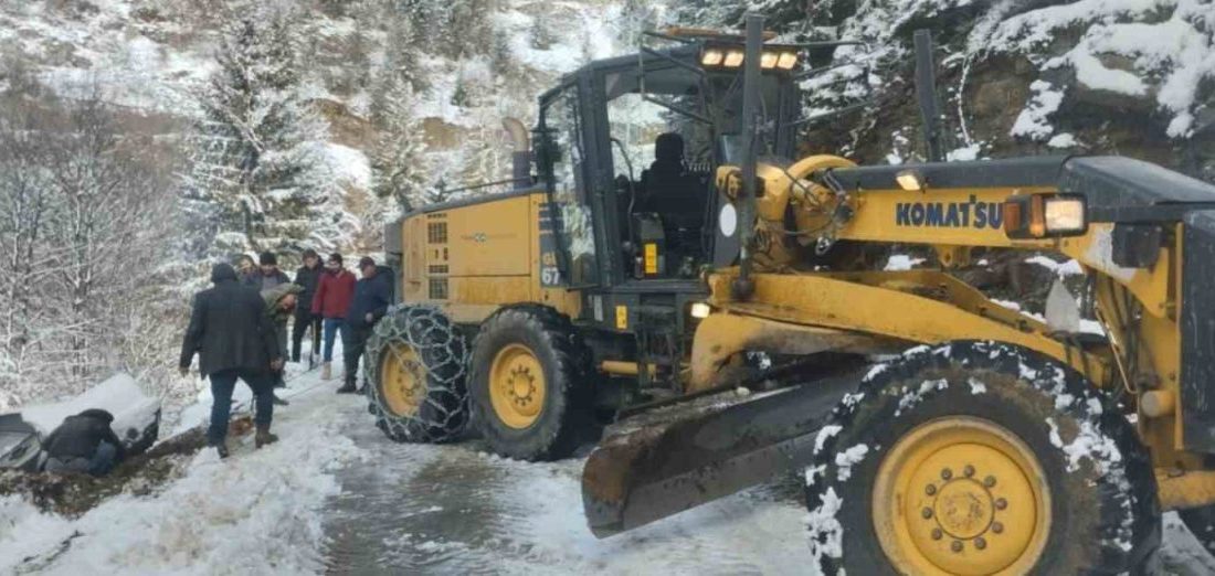Trabzon’da şehrin yüksek kesimlerinde hafta sonu etkili olan kar yağışının