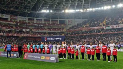 Trendyol Süper Lig’in 16. haftasında Antalyaspor evinde Galatasaray ile karşılaşıyor.