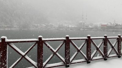 Trabzon’un dünyaca ünlü turizm merkezi Uzungöl, yurdun dört bir yanında