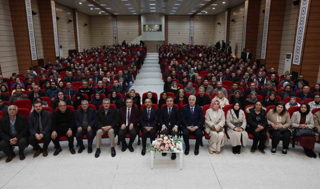 Erzincan Valisi Hamza Aydoğdu, İl Millî Eğitim Müdürü Hacı Ömer