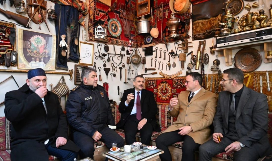 Erzurum Valisi Mustafa Çiftçi, kentin köklü ticaret geleneğinin yaşatıldığı Bat