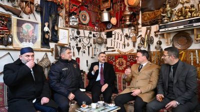 Erzurum Valisi Mustafa Çiftçi, kentin köklü ticaret geleneğinin yaşatıldığı Bat