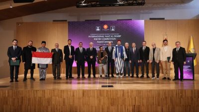 Erzurumlu Şair-yazar Yaşar Bayar, Uluslararası Naat-ı Şerif Yarışmasında ödül alarak