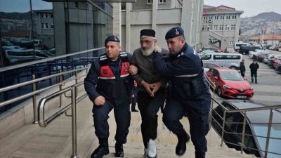 Zonguldak’ta boşanma aşamasındaki eşini ve kayınvalidesini sokak ortasında tüfekle vurarak