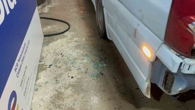 Sinop’ta kendisini alkol testine sokmak isteyen polis ekiplerine direnen bir