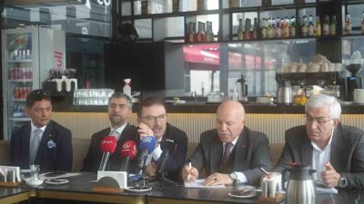 Erzurum’da tarım sektörünün temsilcilerinin de katılımıyla mini bir zirve yapıldı.