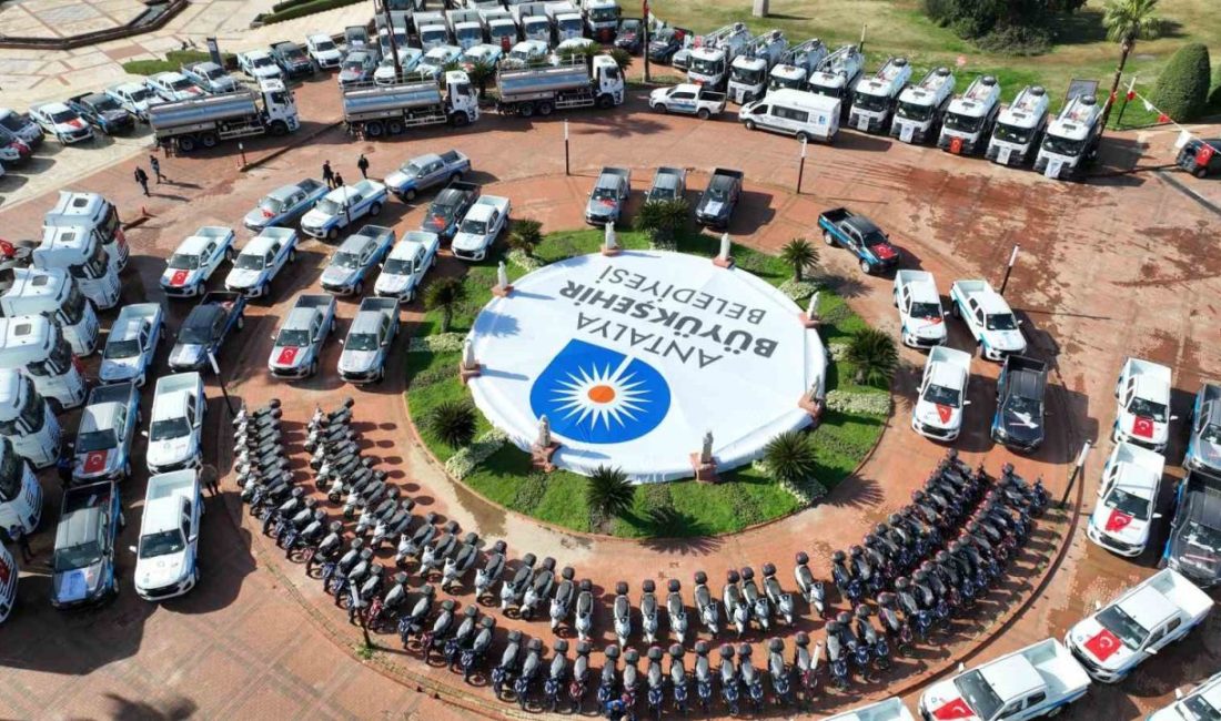 Antalya Büyükşehir Belediyesi, kent genelinde sunulan hizmetlerin daha hızlı, etkin