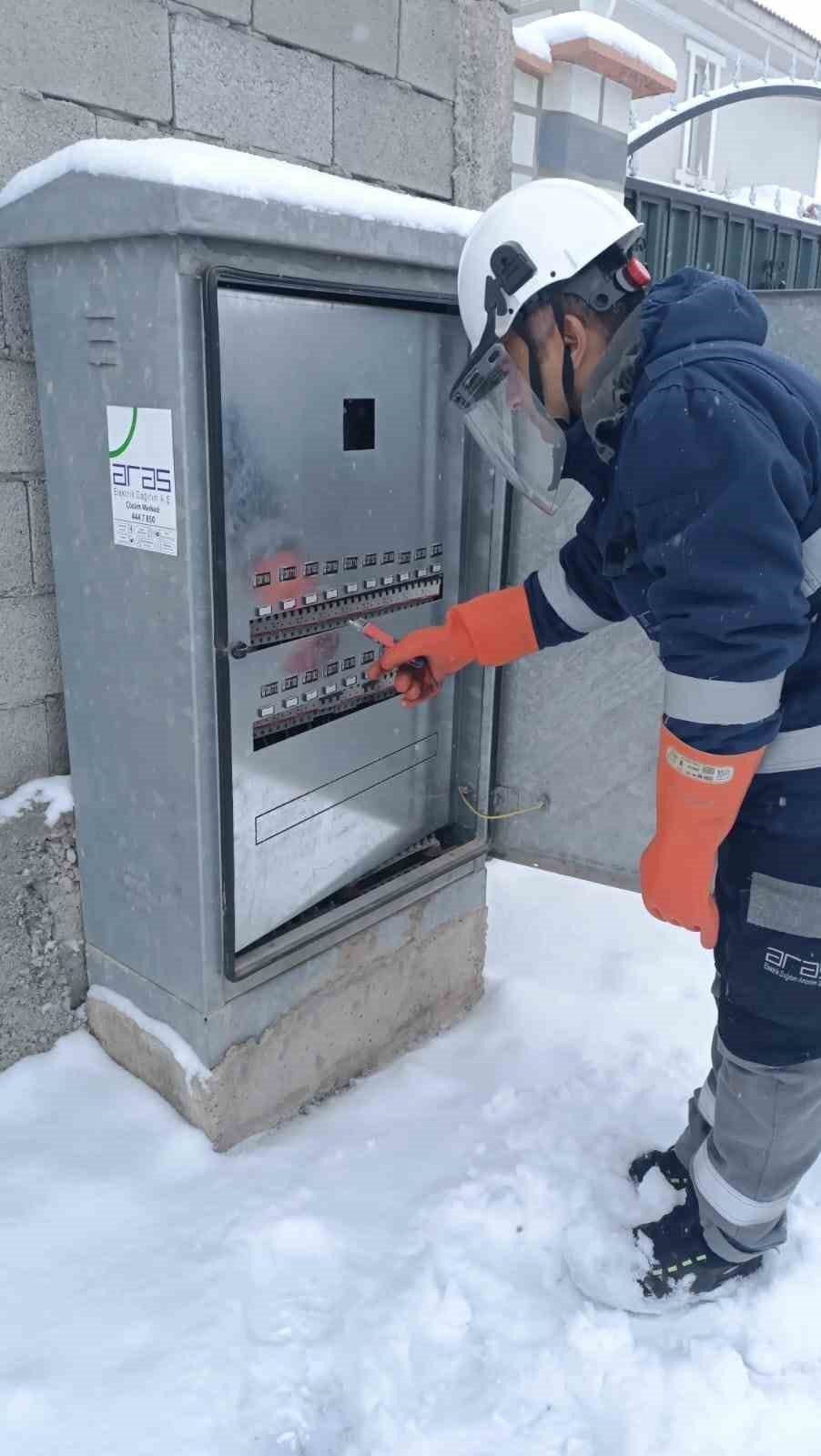 Doğu Anadolu Bölgesi’nde elektrik dağıtım hizmeti sunan Aras EDAŞ, yeni