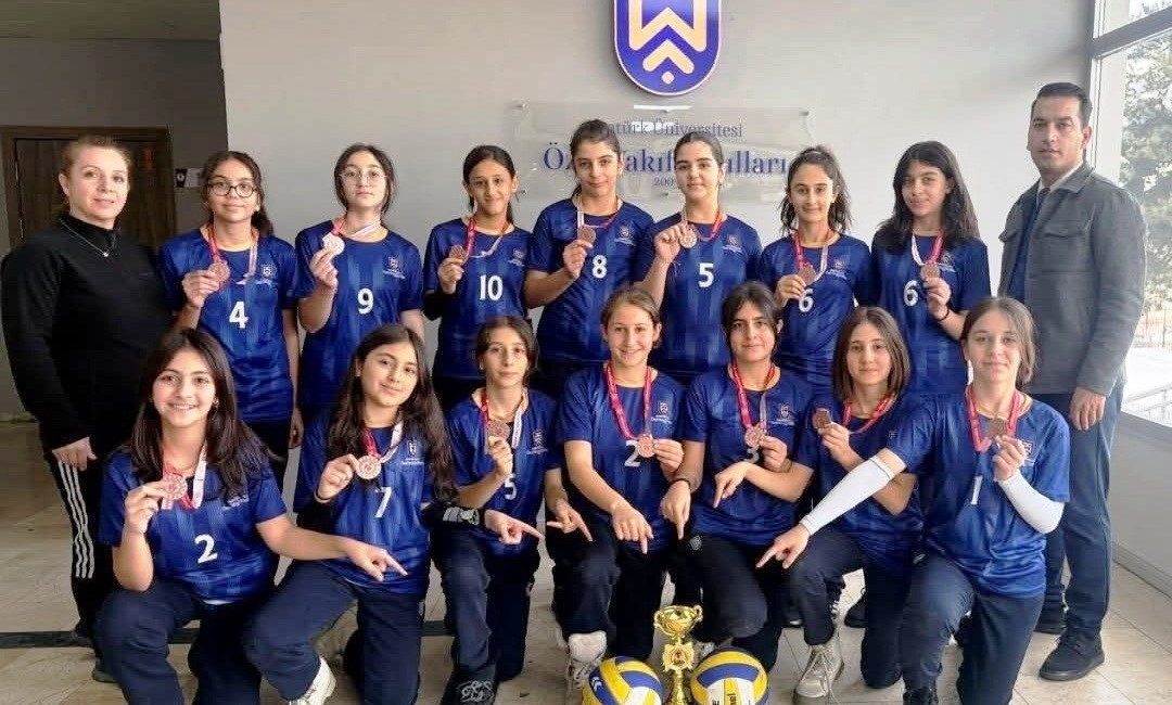 Atatürk Üniversitesi Vakıf Okulları Süheyla Sıtkı Alp Özel Ortaokulu Küçük