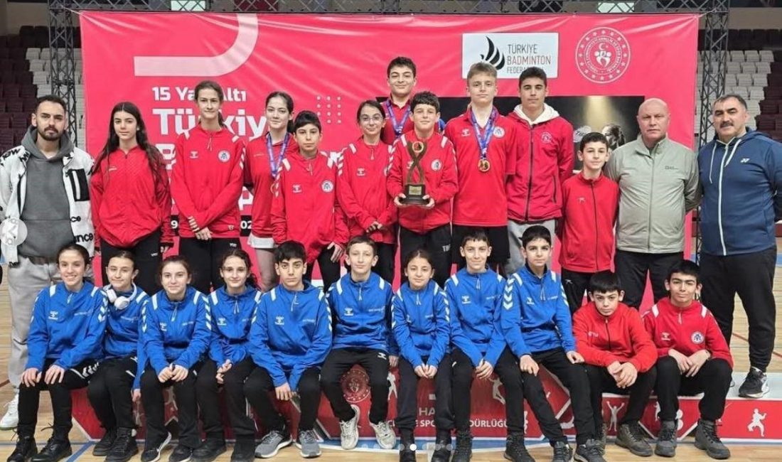 Erzincanlı badmintoncular, Hatay’da düzenlenen 15 Yaş Altı Türkiye Badminton Şampiyonası’ndan