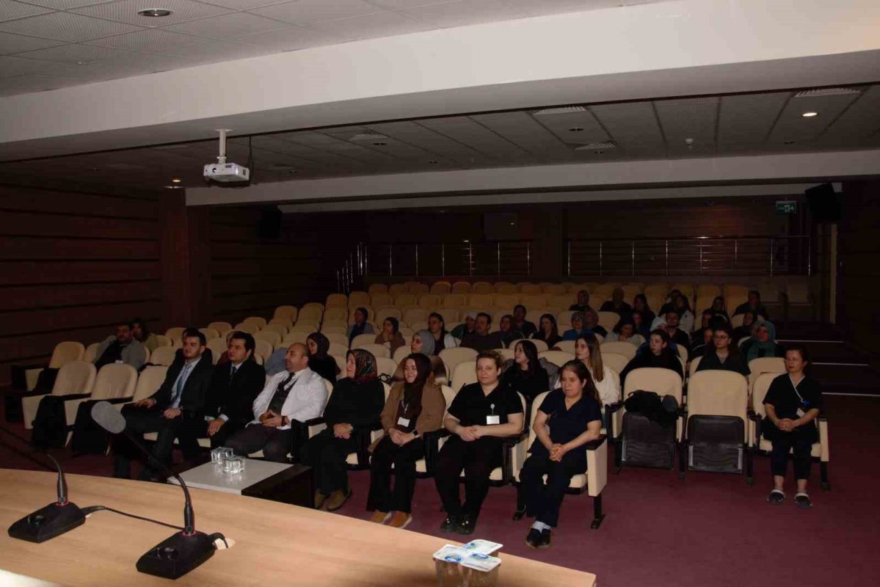 Samsun Bafra Devlet Hastanesi’nde, sağlık hizmetlerinde kaliteyi artırmaya yönelik Sağlık