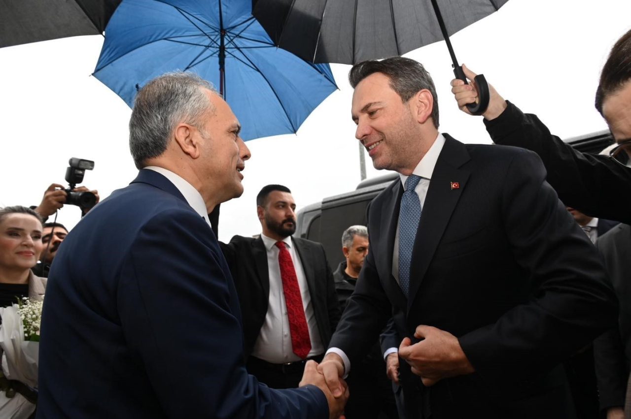 Enerji ve Tabii Kaynaklar Bakanı Alparslan Bayraktar, “Terörsüz Türkiye’nin ne