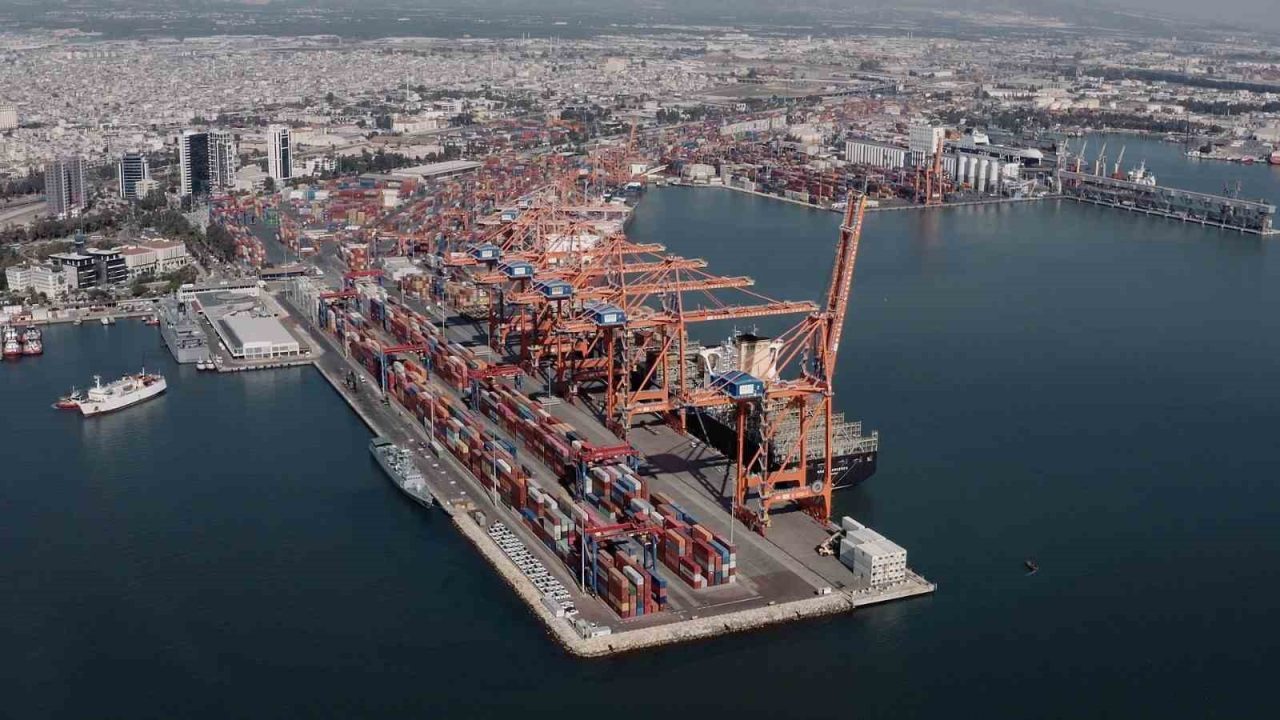 Ulaştırma ve Altyapı Bakanı Abdulkadir Uraloğlu, “Aralık ayında limanlarımızda elleçlenen