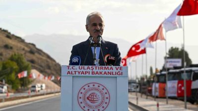 Ulaştırma ve Altyapı Bakanı Abdulkadir Uraloğlu, “Dünyanın çevresinin 4’te 3’ü