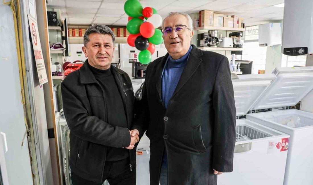 Çameli Belediye Başkanı Cengiz Arslan, Çameli’de faaliyet gösteren esnafları ziyaret